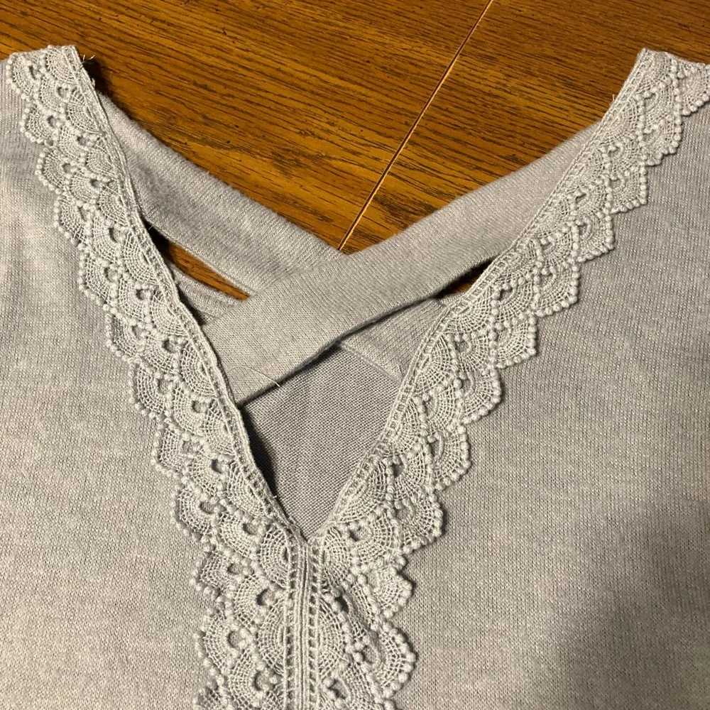 Bobeau Women’s Sweater - Picture 5 of 8